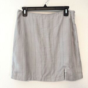 Abercrombie & Fitch Plaid Gray Skirt Size Medium NWT